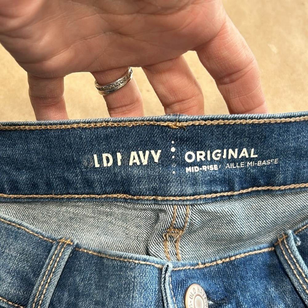 Old Navy Original Mid Rise Straight Leg Jean Sz 4 Short - Picture 6 of 12